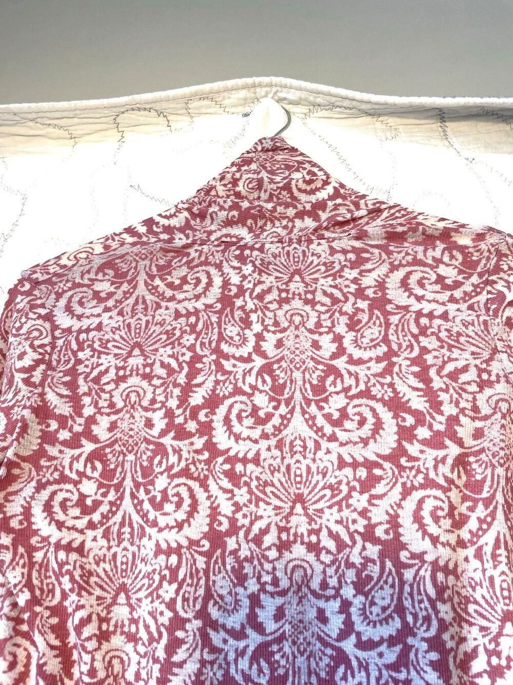 Beyond Vintage Wrap/ Cardigan Pink White Shoulder Blouse Womens Size XS/SM - Picture 5 of 7